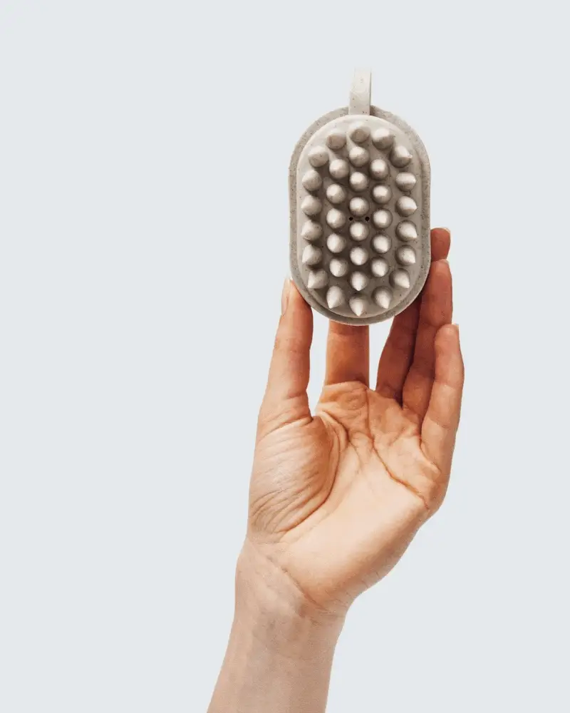 In-Shower Shampoo Brush, White - Image 8