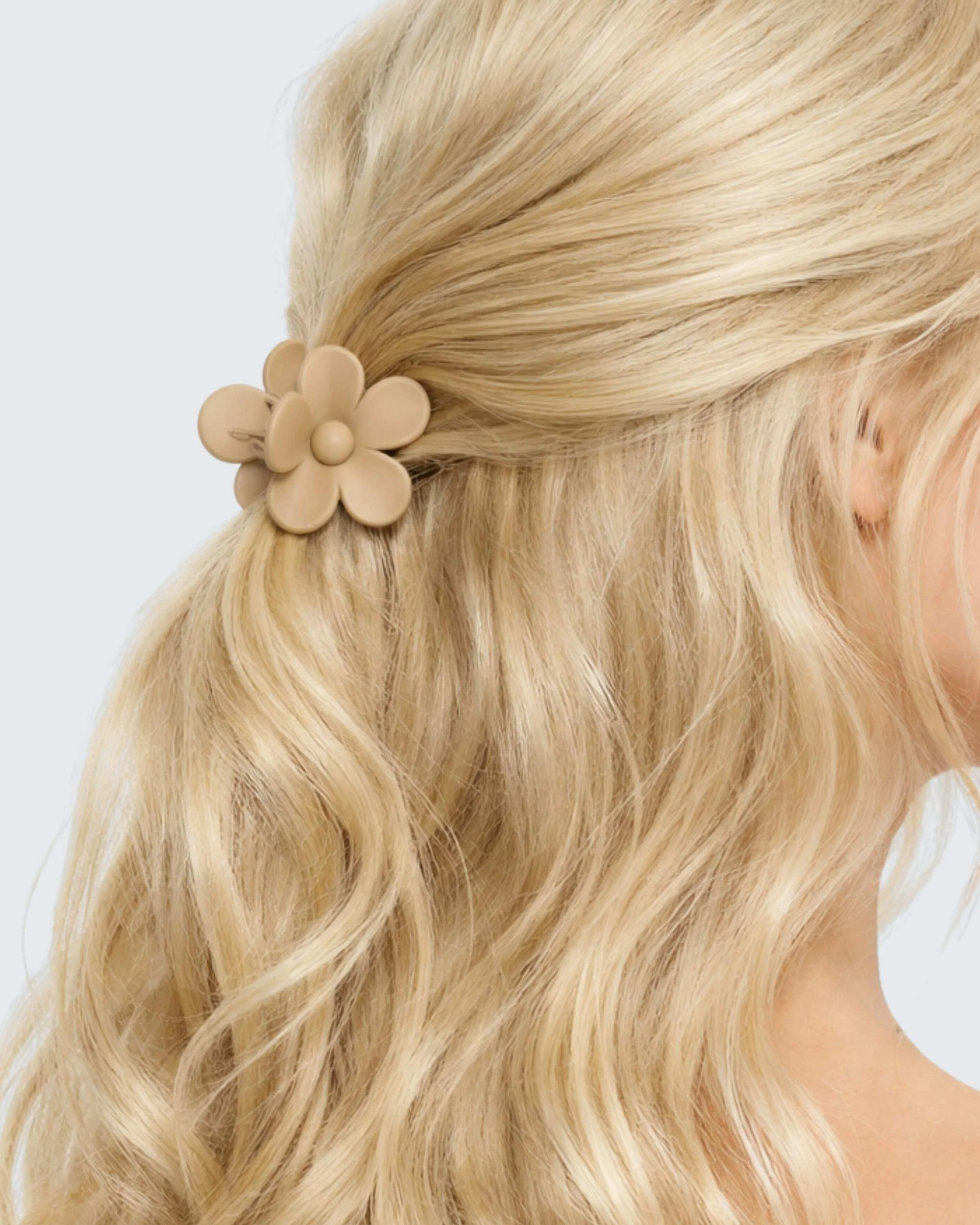 Small Claw Hair Clips, 4-Pack, Beige - Image 2